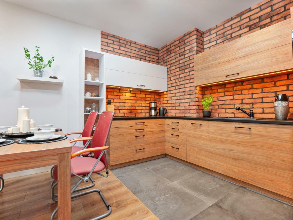 Apartamenty Homely Place Serce Poznania - Stary Rynek - Parking Екстериор снимка