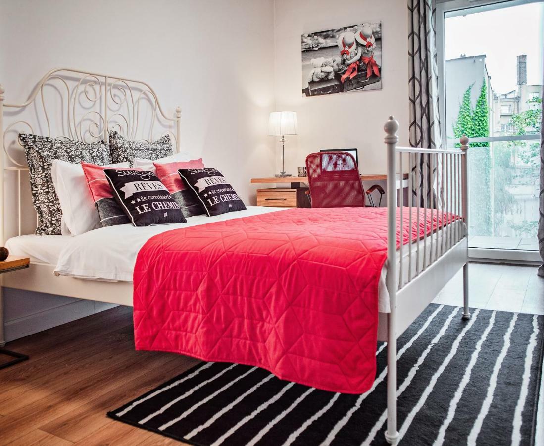 Apartamenty Homely Place Serce Poznania - Stary Rynek - Parking Екстериор снимка